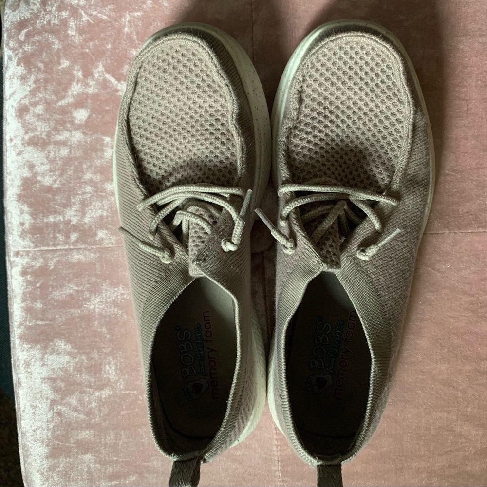 Neutral Tan Bob’s from Skechers Loafers with memory foam size 8, EUC
